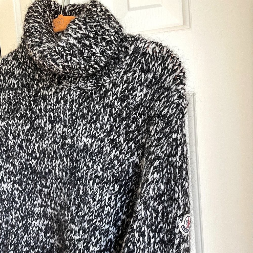 Moncler Turtleneck sweater